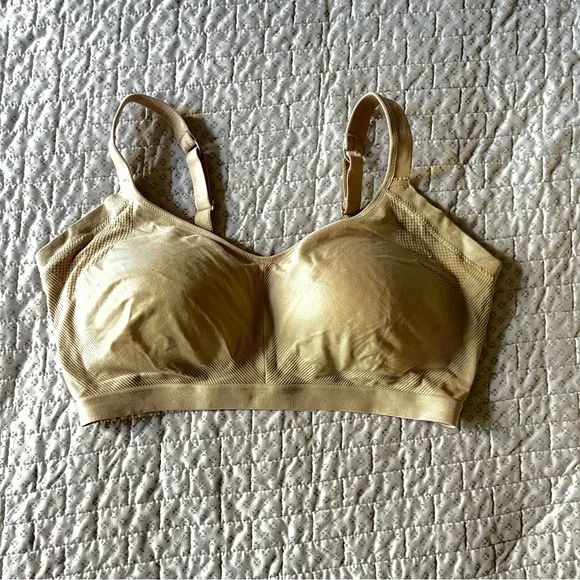 3/$15 Large beige bra see photos for details - Picture 2 of 5